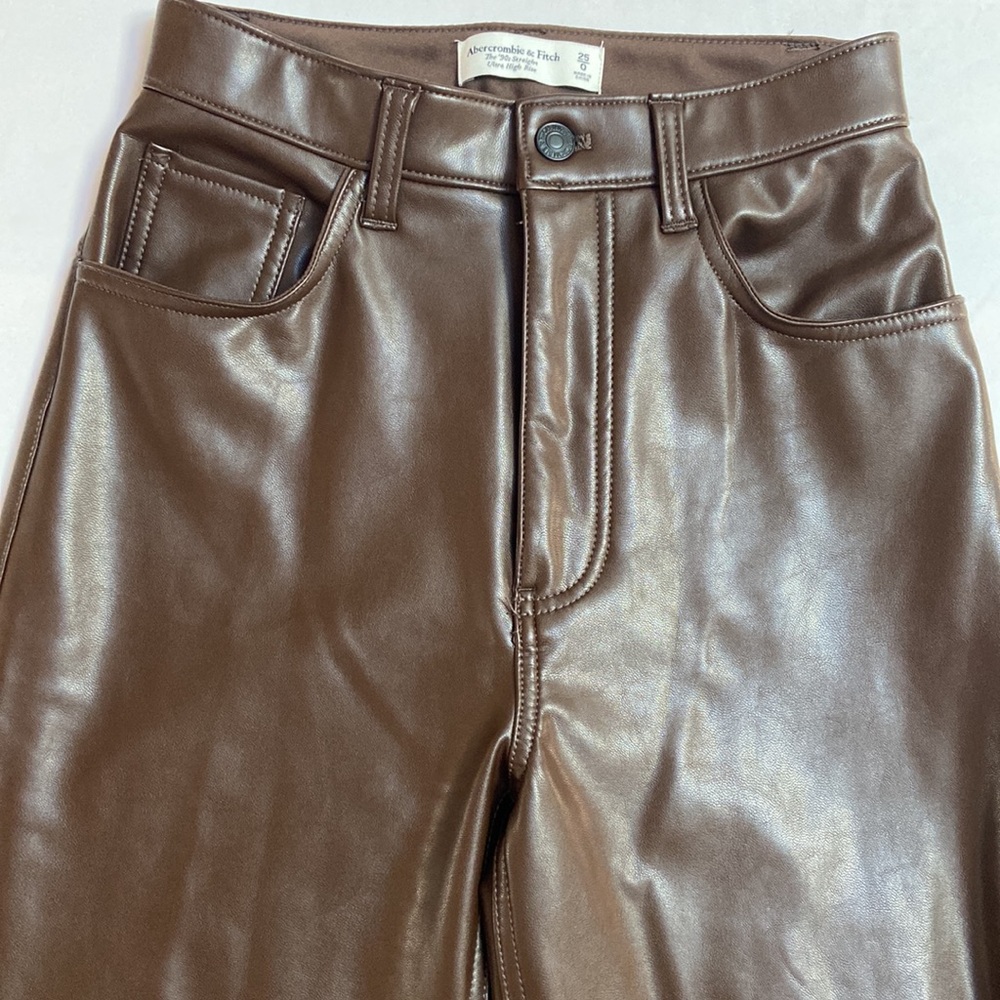 Abercrombie &Fitch The 90s Straight Faux Leather High Rise Pants Rich Br… - Picture 3 of 11